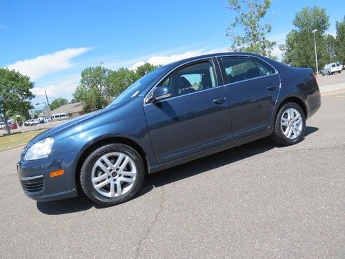 2010 volkswagen jetta tdi loaded 1 family all orig leather diesel drives great !