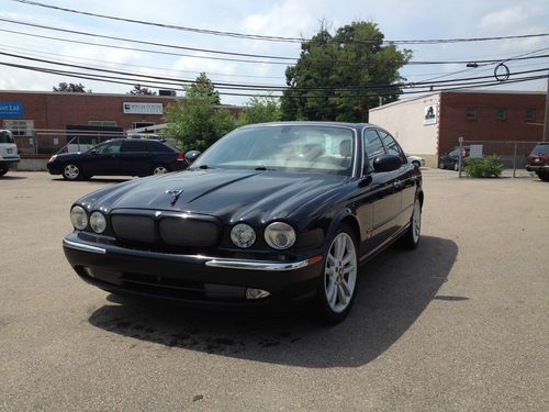 2004 jaguar xjr sedan 4-door 4.2l well maintained mileage!!! luxury and power!!!