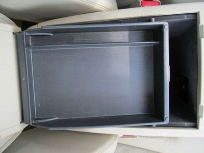 LE AWD SUV CD 2nd Row Bucket Seats 4 Door Air Conditioning Alloy Wheels, US $23,950.00, image 30