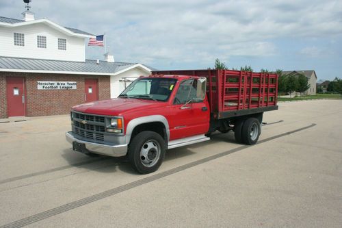 1995 chevrolet cheyenne 3500 2wd stake body low reserve low miles