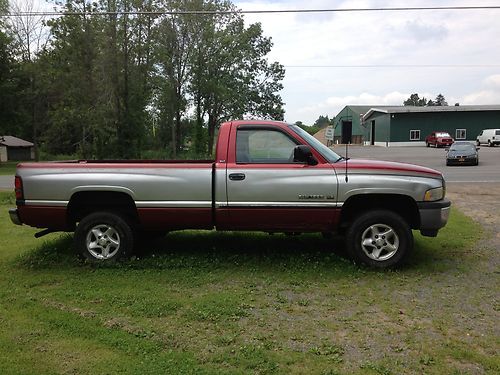 1997 dodge ram 1500 laramie standard cab pickup 2-door 5.2l     $2900