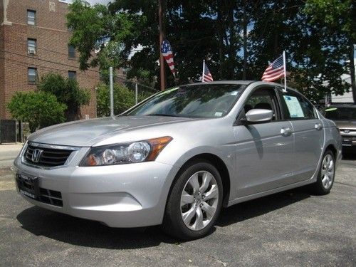 Ex silver gray auto automatic 4-cylinder chrome alloy pre-owned moon roof eco nr