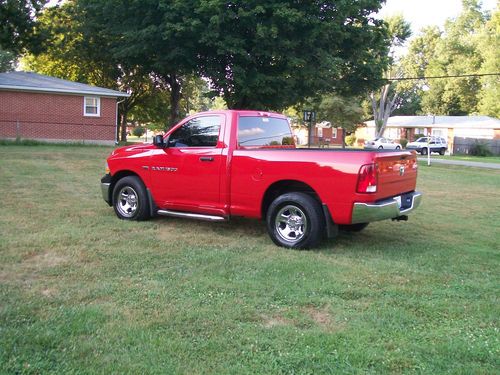 2011 Dodge Ram 1500 LIKE NEW Regular Cab HEMI 5.7 V8 VERY LOW MILES AND SPORTY, US $19,600.00, image 4