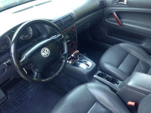 2005 VW Passat TDI Diesel One OWNER!!! Blk on Blk. Great Condition NO RES!!, image 4