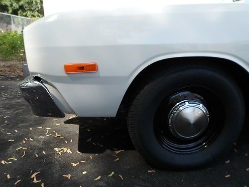 1974 dodge dart swinger, better then mint, exceptional condotion