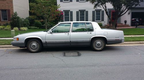 1992 cadillac deville base sedan 4-door 4.9l