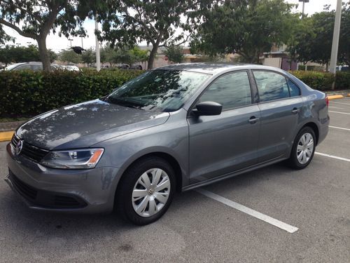 2012 volkswagen jetta! great condition!!!! relocation sale!