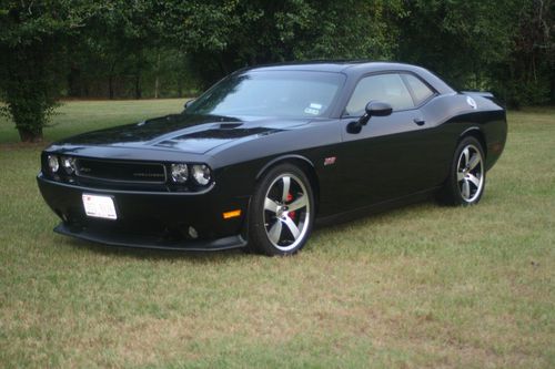 2011 srt8 2-door coupe dodge challenger