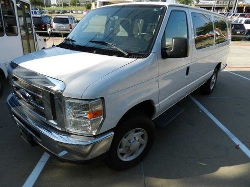 2009 ford 1-ton 15 passenger airport daycare church shuttle van 1-owner cleann