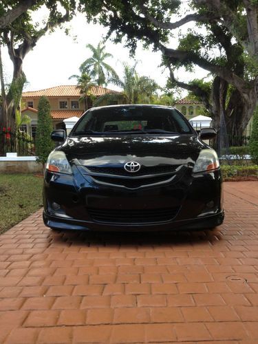 2007 toyota yaris s sedan 4-door 1.5l