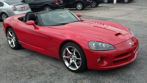 2004 dodge viper srt-10 convertible 2-door 8.3l