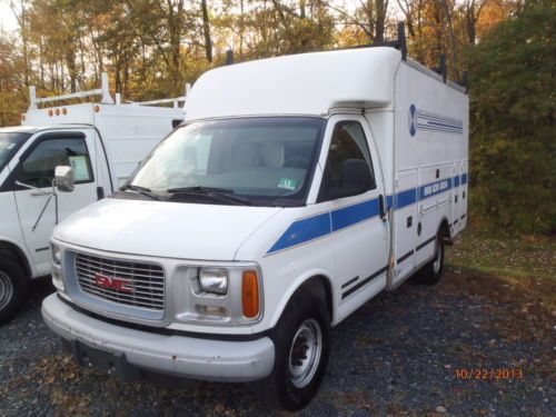 3500 cutaway work truck, dealer trade, 5.7 l v-8, supreme body,