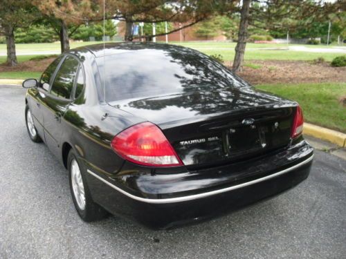 2005 ford taurus sel sedan 4-door 3.0l