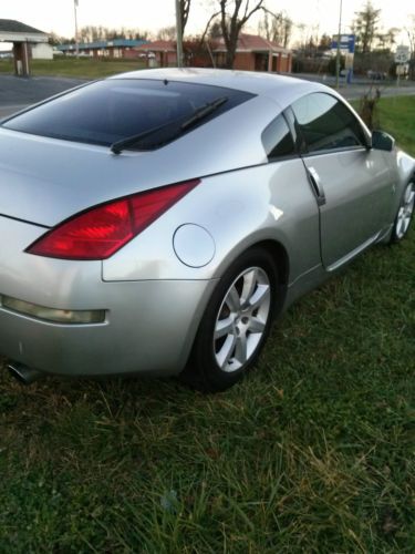 2003 nissan 350z base coupe 2-door 3.5l