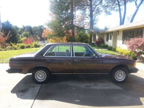 1982 Mercedes 300D Turbo Diesel - 4 Door - Manganese Brown/Palamino, image 5