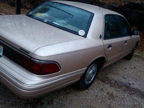 1996 mercury grand marquis. almost perfect low miles. hot heat cold ac, image 4