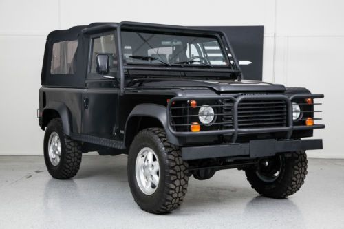 Land rover defender d-90 new badger coach works soft top/ recent service done.