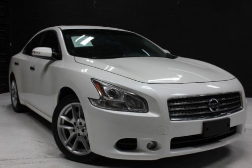 Nice 2010 maxima whole sale priced!!!!