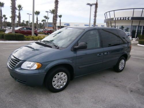 2007 chrysler town &amp; country lx 3.3l v6 fwd mini van clean carfax l@@k