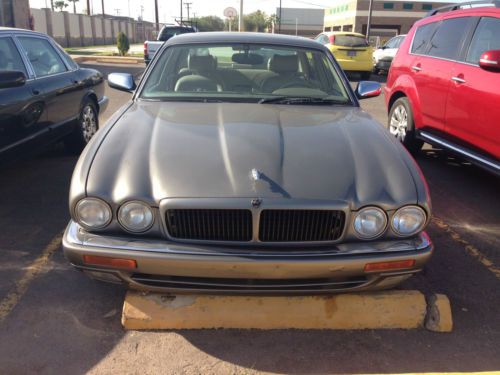 Used 1997  jaguar  xj6l with 114k with clean title