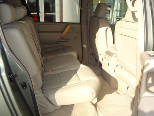 SUV 5.6L 4x4 One owner Clean Low miles Garage kept Excellent condition, image 15