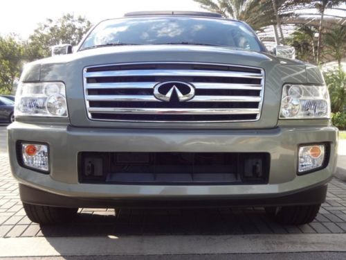 SUV 5.6L 4x4 One owner Clean Low miles Garage kept Excellent condition, image 19