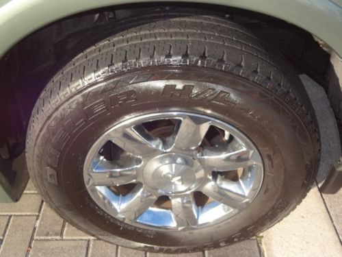 SUV 5.6L 4x4 One owner Clean Low miles Garage kept Excellent condition, image 24