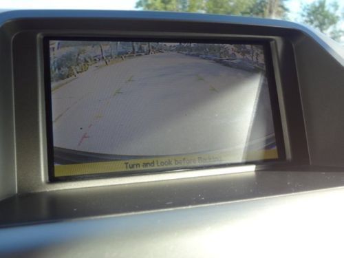 SUV 5.6L 4x4 One owner Clean Low miles Garage kept Excellent condition, image 33