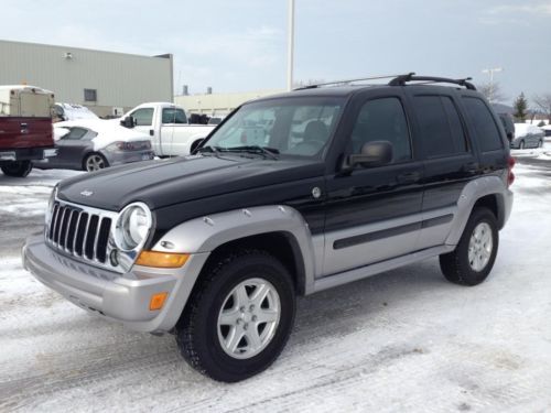 2005 jeep liberty 4x4 crd diesel! custom renegade fender flares! under warranty!