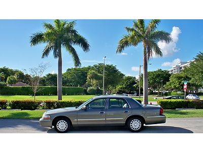 2003 grand marquis sedan---- low mileage---no reserve-  -florida car