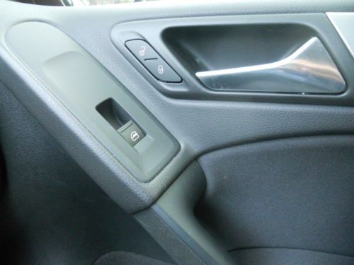 2012 Volkswagen Golf TDI Hatchback 2-Door 2.0L, image 14