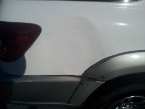 2004 White Toyota Sequoia SR5 Sport Utility 4-Door 4.7L, image 12