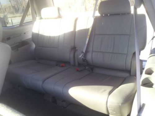 2004 White Toyota Sequoia SR5 Sport Utility 4-Door 4.7L, image 13