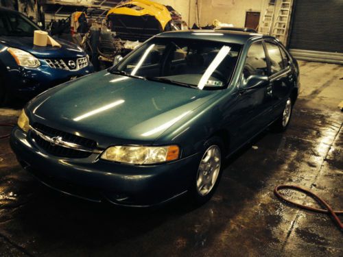 2001 nissan altima gxe sedan 4-door 2.4l