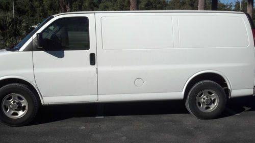 2005 chevrolet express 1500 base standard cargo van 3-door 5.3l