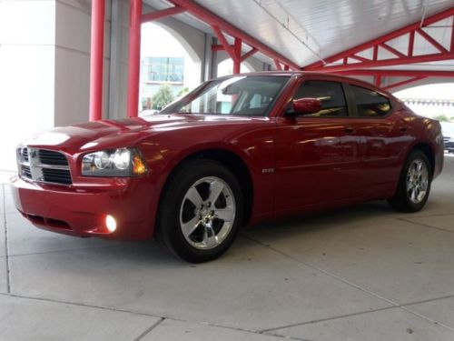 5.7l hemi navigation moonroof heated leather seats 1 owner trade only 16k miles