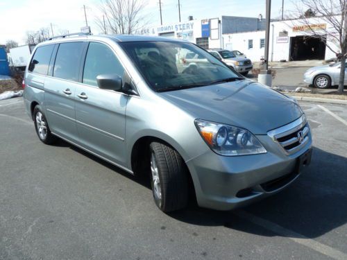 No reserve loaded navigation pwr sliding doors leather  sunroof runs new minivan