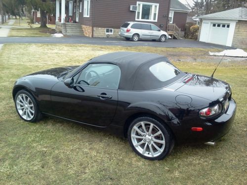 2006 mazda miata (no reserve)