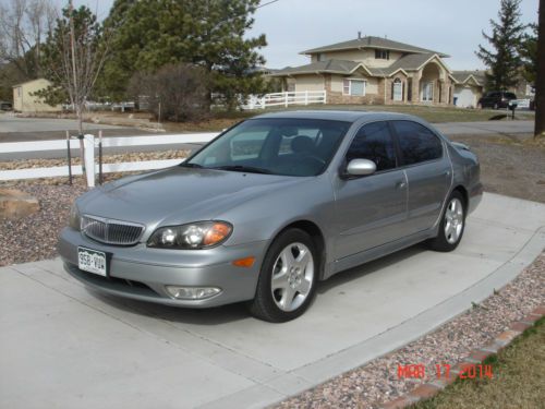 2001 infiniti i30 t sedan 4-door 3.0l