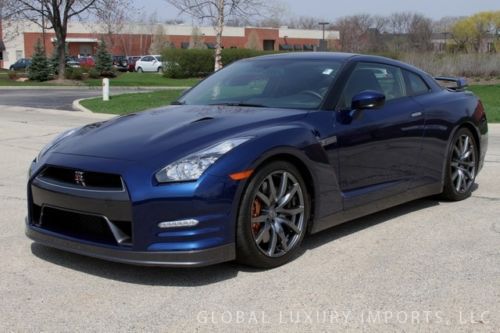 2013 nissan gt-r premium coupe automatic