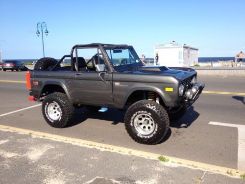 Ford bronco 1967 &#034;custom&#034;