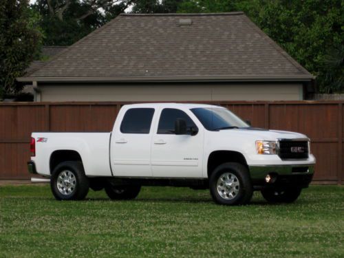 Crew cab short bed (slt) mint condition! z71