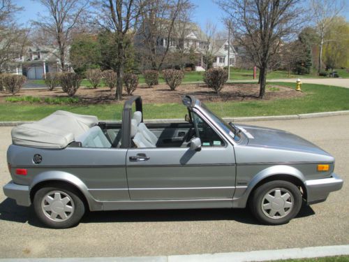 1988 volkswagen cabriolet (low miles)