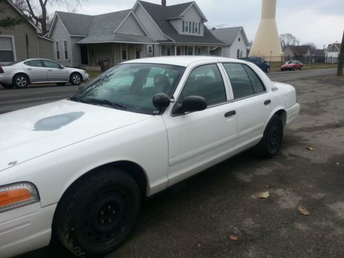 2007 ford crown victoria former police car interceptor