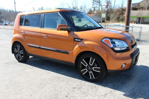 2010 kia soul sport hatchback 4-door 2.0l