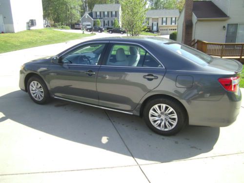 2012 toyota camry hybrid le sedan 4-door 2.5l