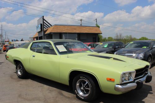 1973 plymouth road runner 3 speed 318 all original clean car runs great