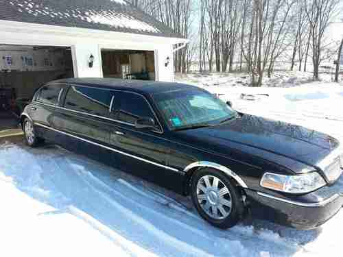 2005 Lincoln Towncar Limo, image 4