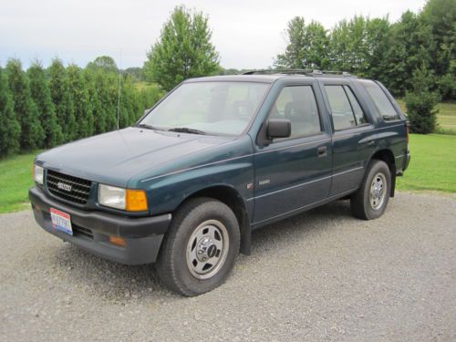 1997 isuzu rodeo 4wd-automatic-3.2 v-6-fully loaded-55,000 miles--very clean-
