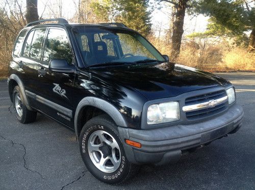 2003 chevrolet tracker zr2 sport utility 4-door 2.5l  (no reserve)